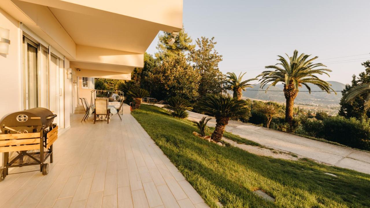 Crystal Villa Patras Exterior foto